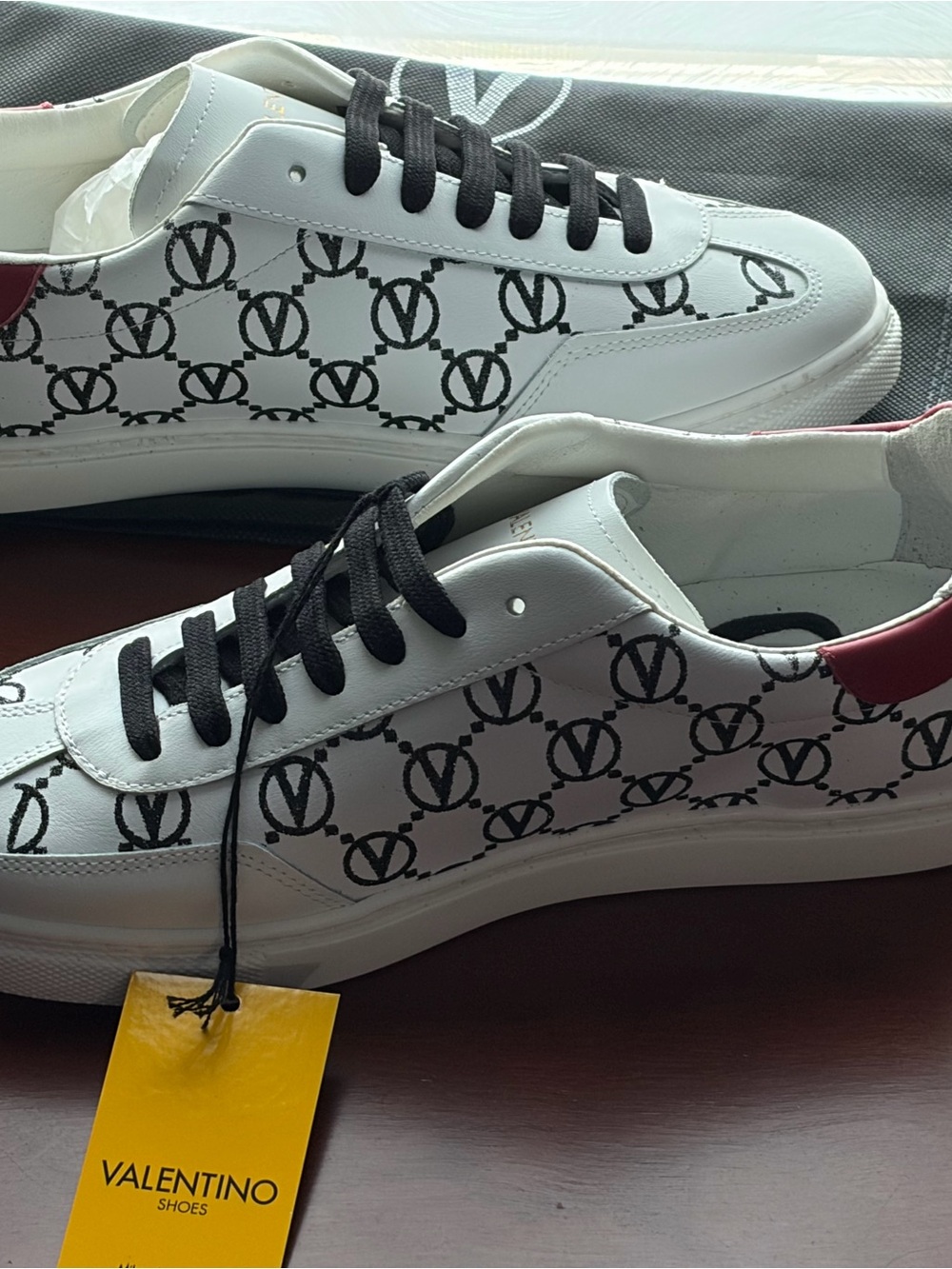 Valentino White Leather Low-Top Sneakers with Black Logo Print and Red Heel (SIZ